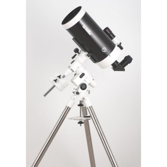 Telescópio Maksutov-Cassegrain SkyWatcher 150/1800mm com montagem NEQ5 Pro GoTo