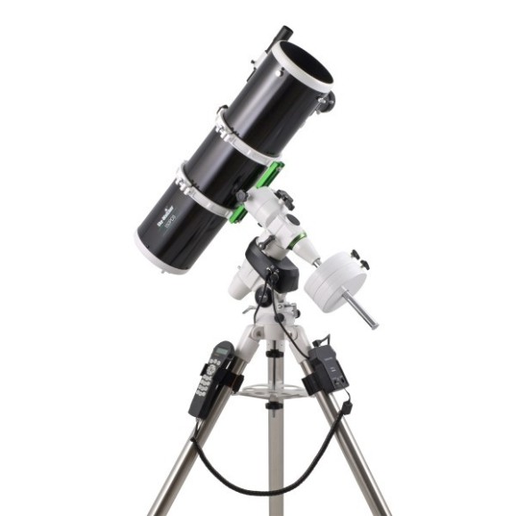 Telescópio Newton SkyWatcher Black Diamond Black Diamond Dual Speed 150/750 NEQ5 PRO GOTO