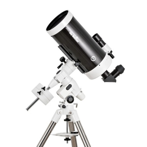 Telescópio Maksutov-Cassegrain SkyWatcher 180/2700mm com montagem NEQ5