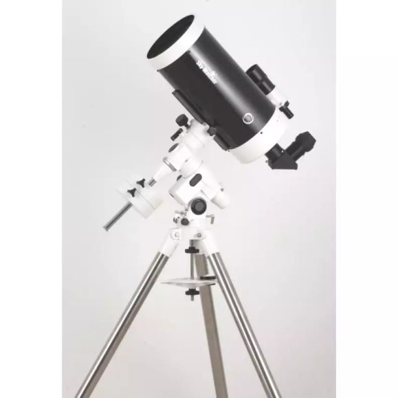 Pacote de telescópio Maksutov-Cassegrain SkyWatcher 150/1800mm com montagem NEQ3-2 Pro GoTo com curso introdutório personalizado
