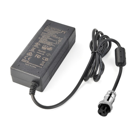 Pegasus Astro Suporte harmónico equatorial NYX-101 com suporte fêmea Saddle Powerbox pré-instalado