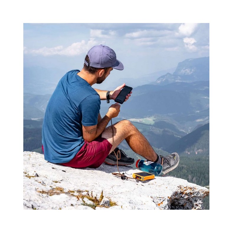 XTORM Xtreme Rugged Powerbank Power... XTORM Xtreme Rugged Powerbank Power...