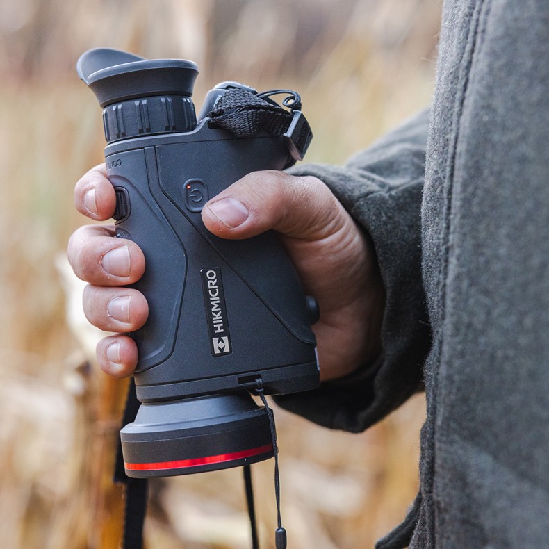 Monocular térmico con telémetro... Monocular térmico con telémetro...