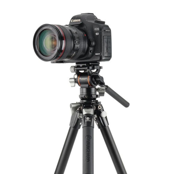 Tripé de vídeo compacto VANGUARD Alta Pro 3VLT 235AV10 em alumínio - cabeça esférica VEO PV-10