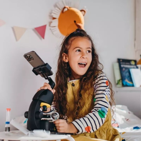 Conjunto de telescópio e microscópio National Geographic para principiantes